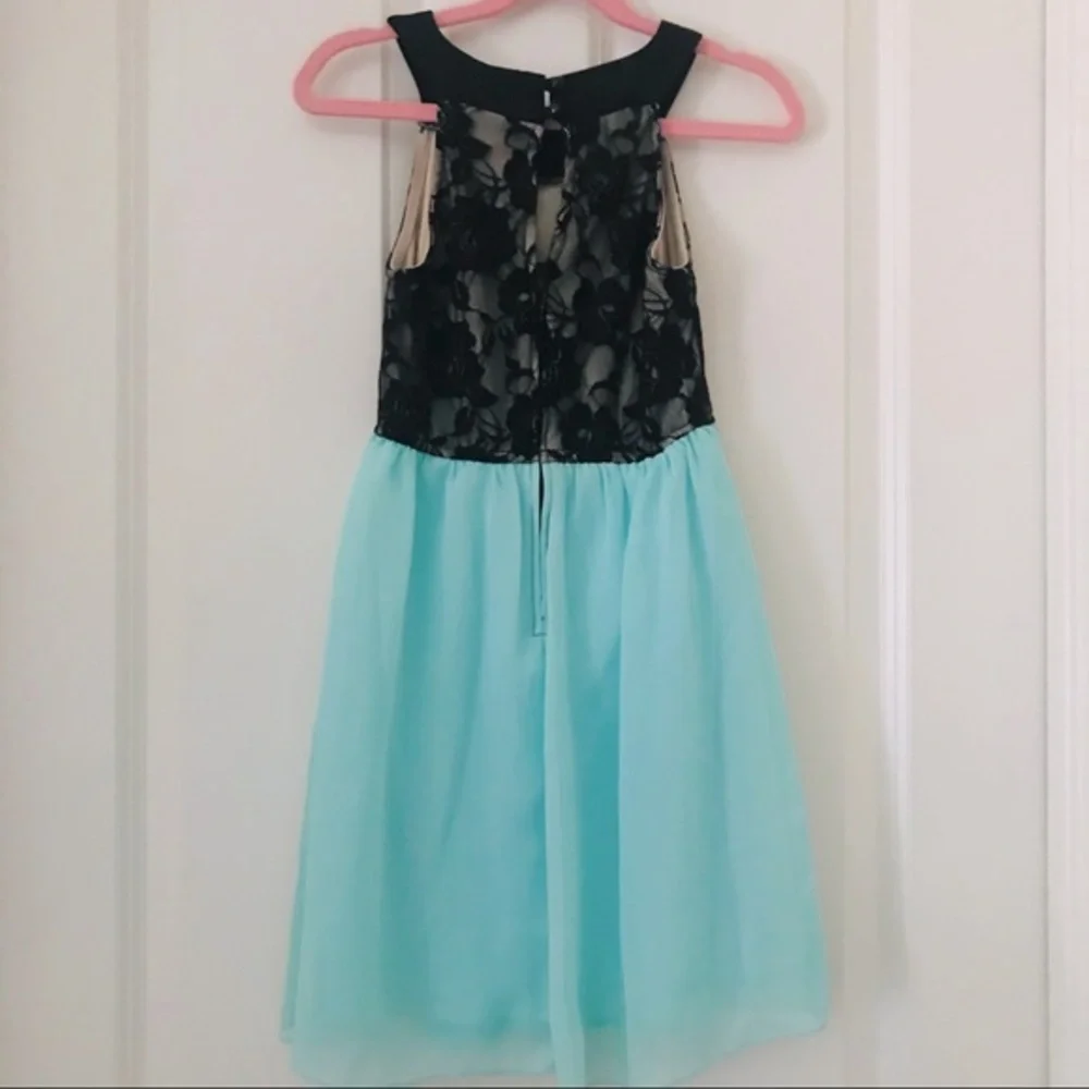 ✨2/$40✨ Roxette Girls’ Turquoise Dress 👗 - Picture 2 of 6